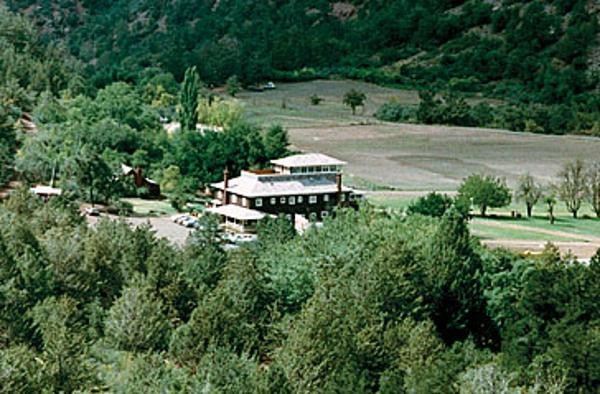 An overview of Goodfellow Lodge in 1990